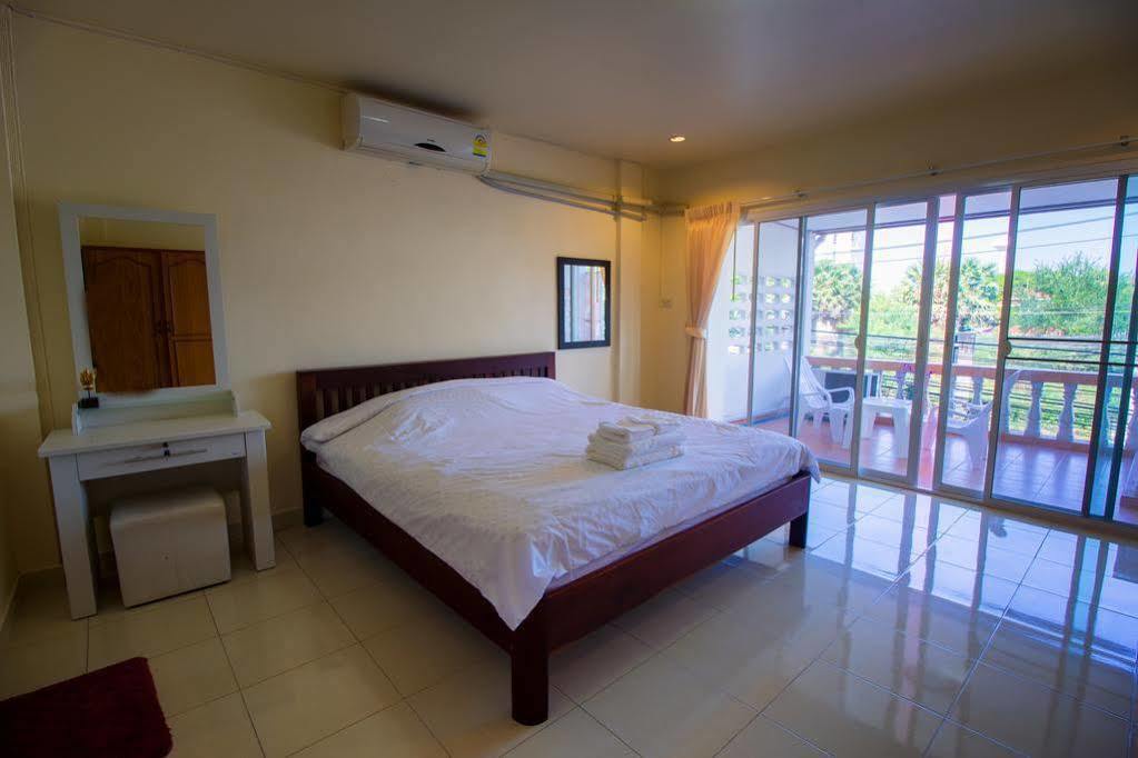 Hk Residence Hua Hin Exterior photo